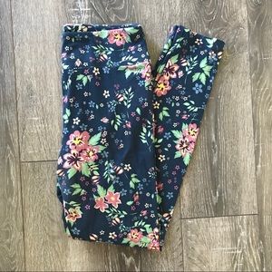 LulaRoe ▫️ Floral One Size Leggings